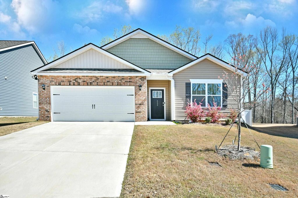533 Gammon Lane, Fountain Inn, SC 29644