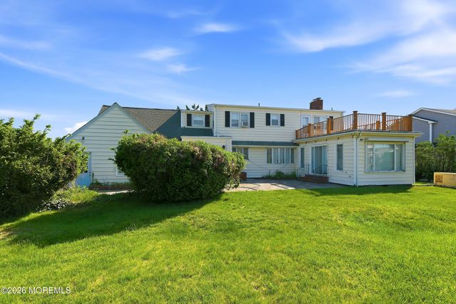 7 Lorraine Avenue, Spring Lake, NJ 07762
