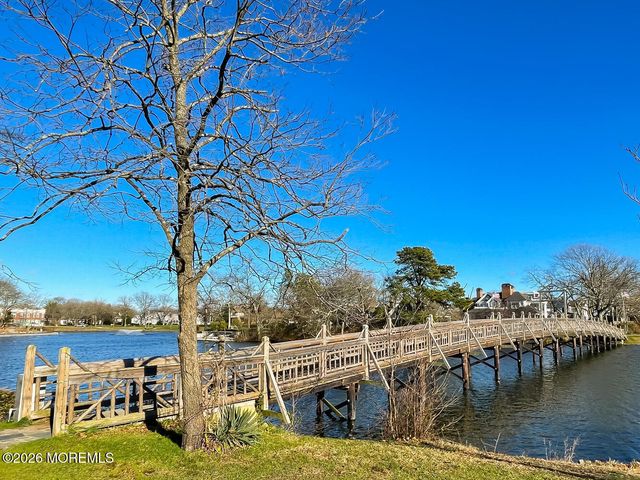 7 Lorraine Avenue, Spring Lake, NJ 07762