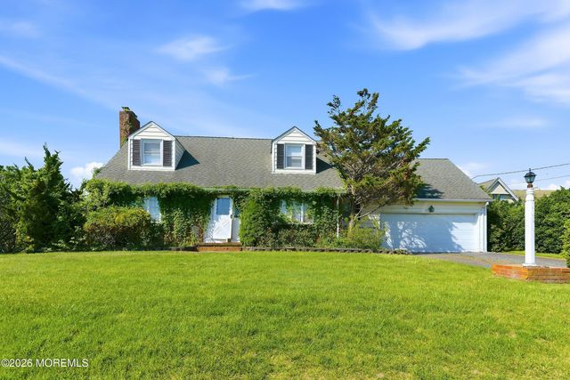 7 Lorraine Avenue, Spring Lake, NJ 07762