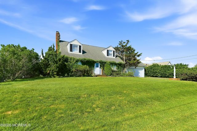 7 Lorraine Avenue, Spring Lake, NJ 07762