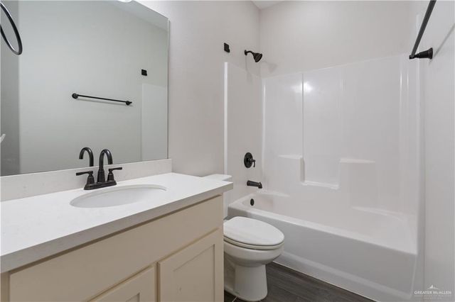 2416 Sonador Trail, Edinburg, TX 78541