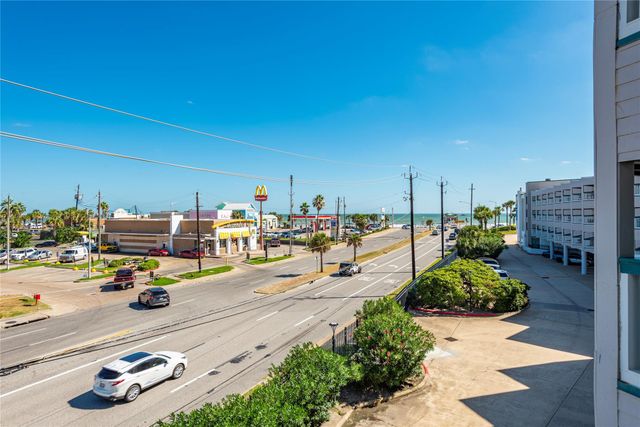 6102 Seawall Boulevard 245, Galveston, TX 77551