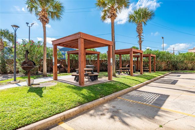 6102 Seawall Boulevard 245, Galveston, TX 77551