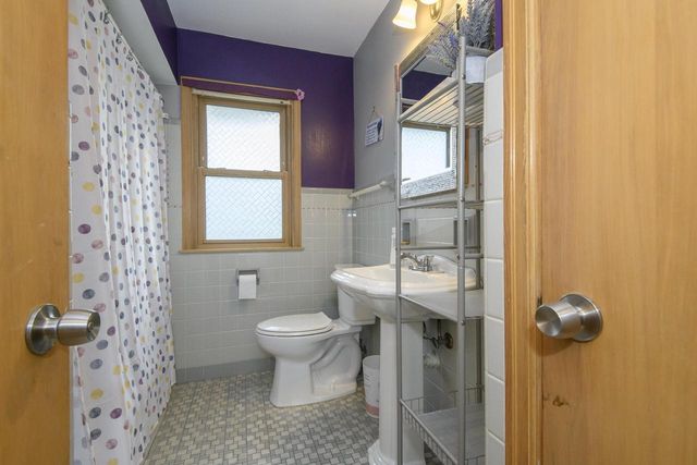 4960 N 89th STREET, Milwaukee, WI 53225