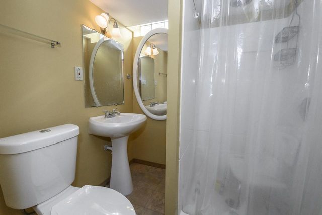 4960 N 89th STREET, Milwaukee, WI 53225