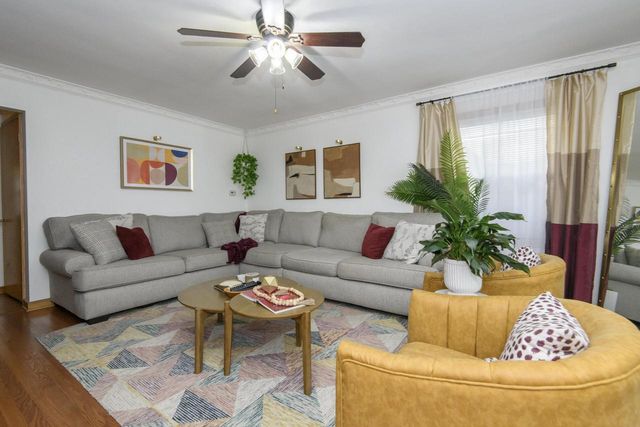 4960 N 89th STREET, Milwaukee, WI 53225