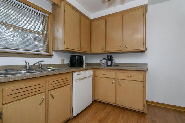 4960 N 89th STREET, Milwaukee, WI 53225