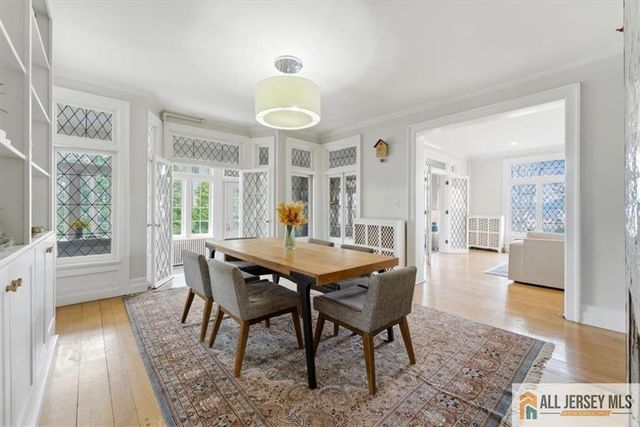 56 Oak Avenue, Metuchen, NJ 08840