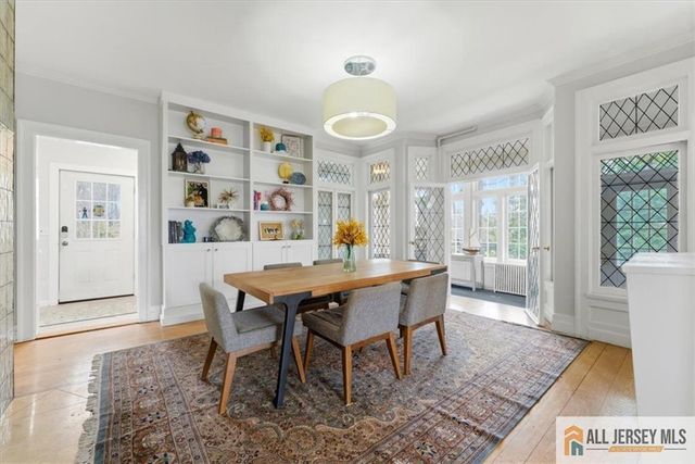 56 Oak Avenue, Metuchen, NJ 08840