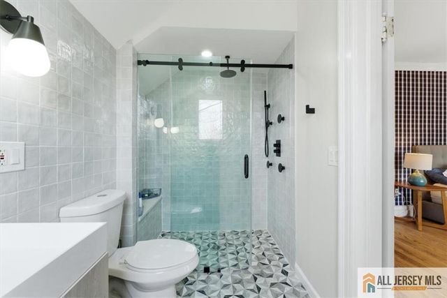56 Oak Avenue, Metuchen, NJ 08840