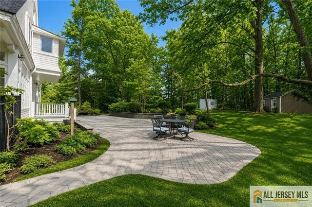 56 Oak Avenue, Metuchen, NJ 08840