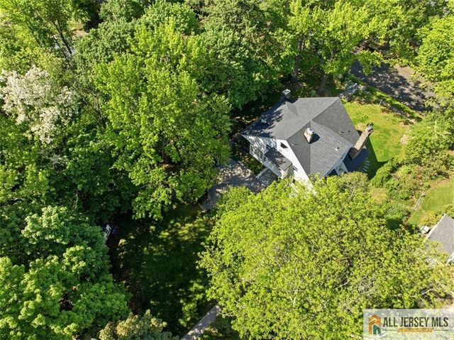 56 Oak Avenue, Metuchen, NJ 08840