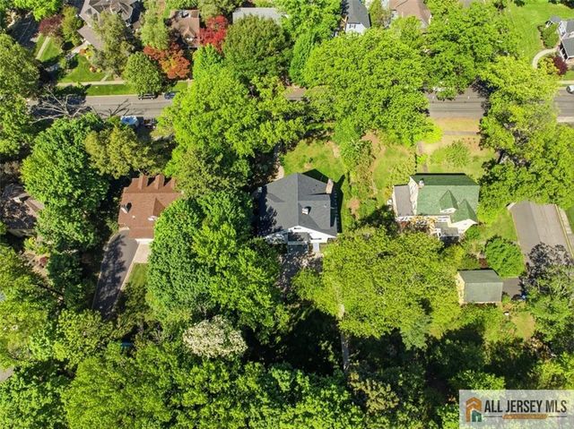 56 Oak Avenue, Metuchen, NJ 08840