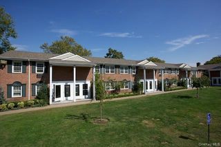 80 S Clinton Avenue 2A, Bay Shore, NY 11706