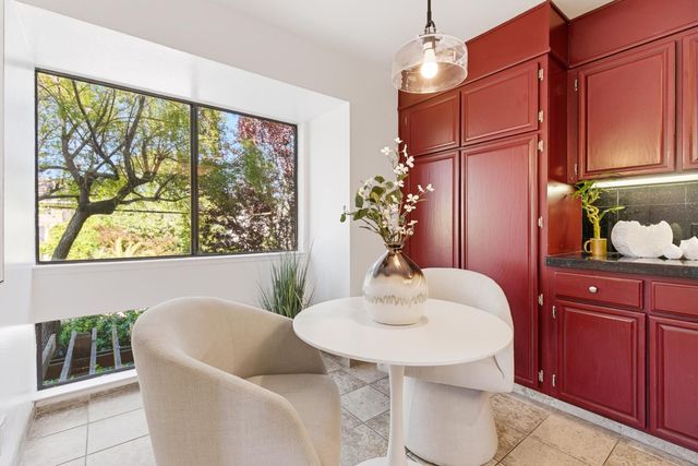 58 E Poplar Avenue 4, San Mateo, CA 94401