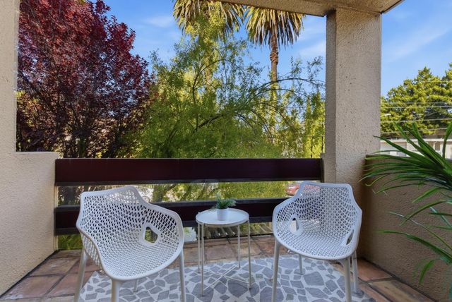 58 E Poplar Avenue 4, San Mateo, CA 94401