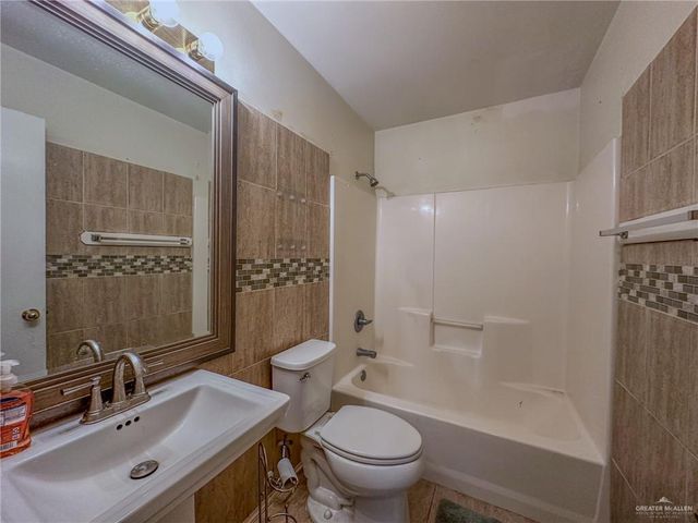 1723 Wilcox Drive, Edinburg, TX 78542