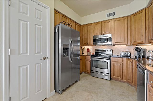 8312 GRAND ESTUARY TRAIL 104, Bradenton, FL 34212