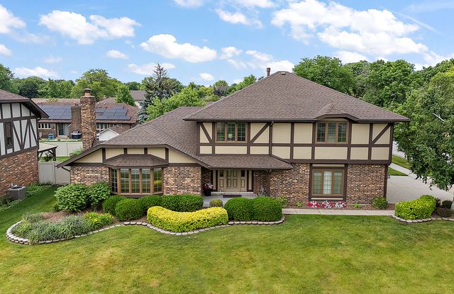 8257 Chertsey Court, Orland Park, IL 60462
