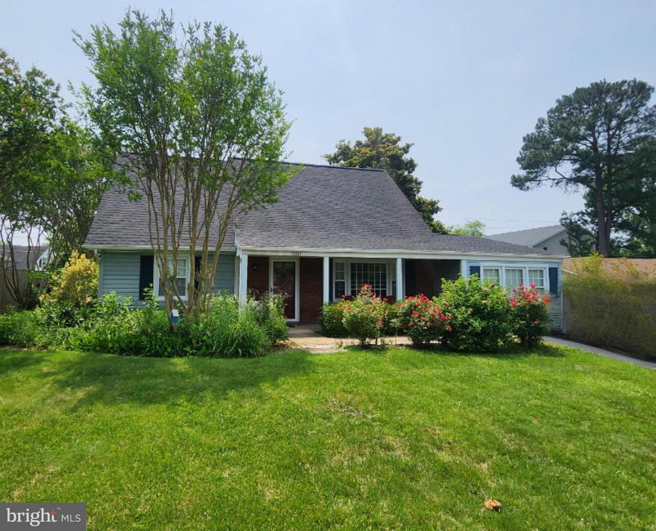 13301 POINT PLEASANT DR, Fairfax, VA 22033