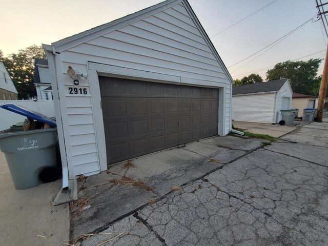 2916 S 48th STREET, Milwaukee, WI 53219