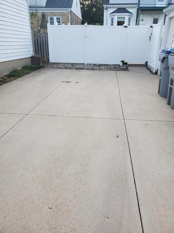 2916 S 48th STREET, Milwaukee, WI 53219