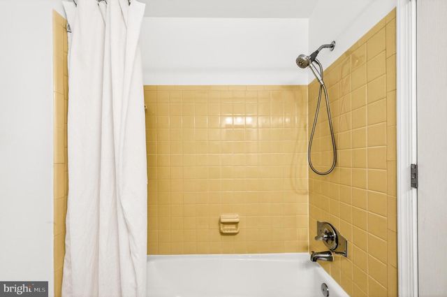 3352 BRECKENRIDGE CT, Annandale, VA 22003