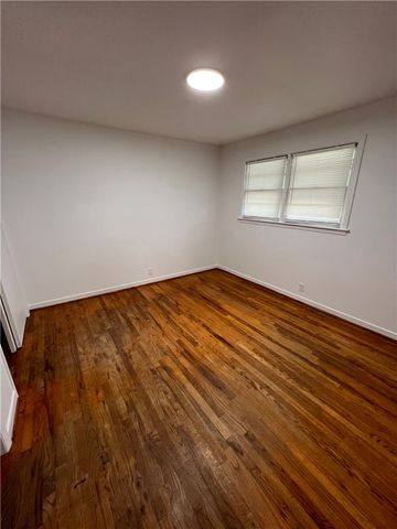 309 Bahan Street, Taylors, SC 29687