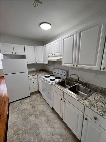 309 Bahan Street, Taylors, SC 29687