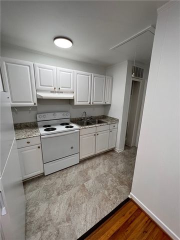 309 Bahan Street, Taylors, SC 29687