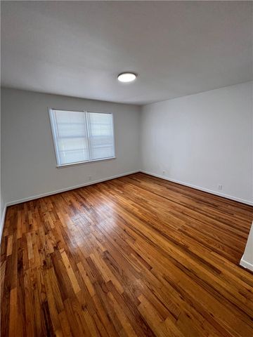 309 Bahan Street, Taylors, SC 29687