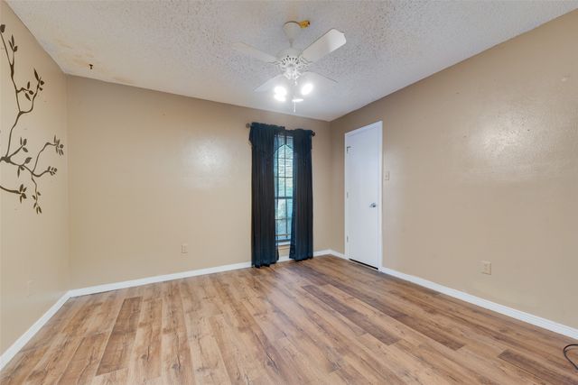 226 Meadowlark Lane, Duncanville, TX 75137