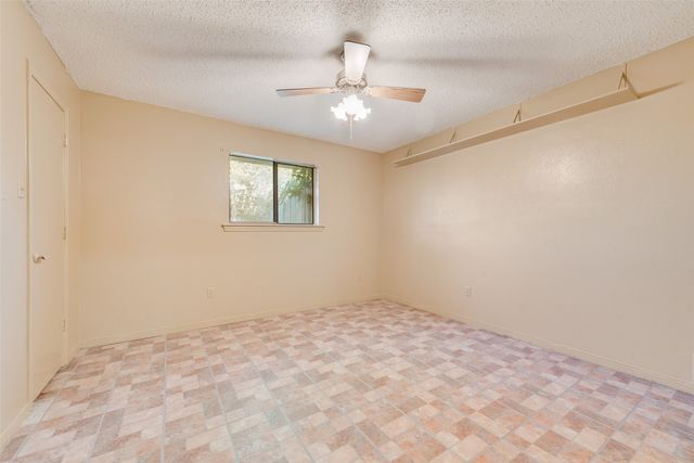 226 Meadowlark Lane, Duncanville, TX 75137