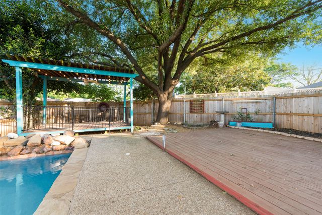 226 Meadowlark Lane, Duncanville, TX 75137