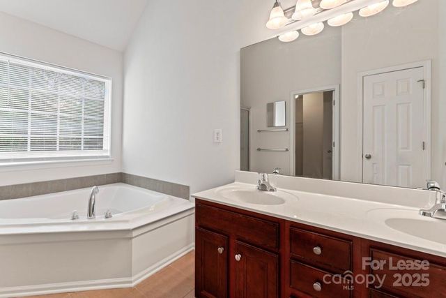 10337 Montrose Drive NW, Charlotte, NC 28269