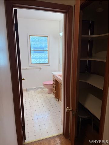 1629 South Bend Lane, Hamburg, NY 14085