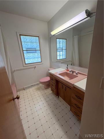1629 South Bend Lane, Hamburg, NY 14085