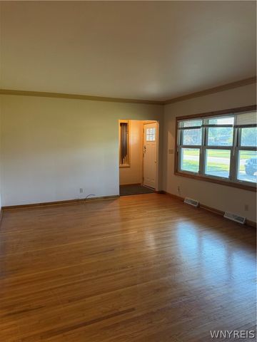 1629 South Bend Lane, Hamburg, NY 14085