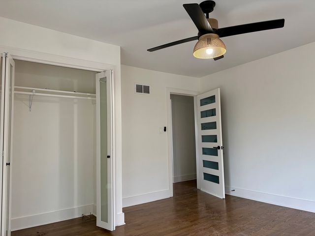 2538 W Arthur Avenue 2, Chicago, IL 60645