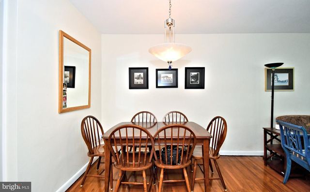 9962 WOODFERN RD, Philadelphia, PA 19115
