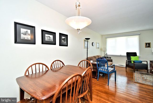 9962 WOODFERN RD, Philadelphia, PA 19115