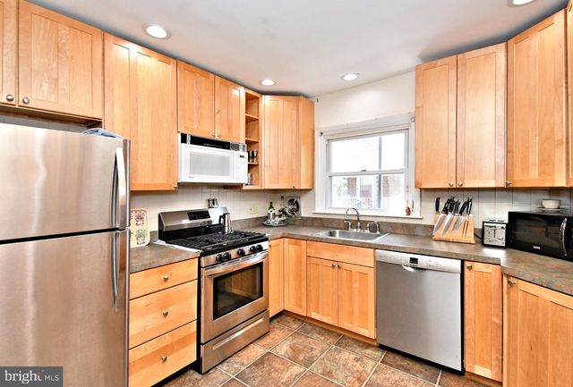 9962 WOODFERN RD, Philadelphia, PA 19115