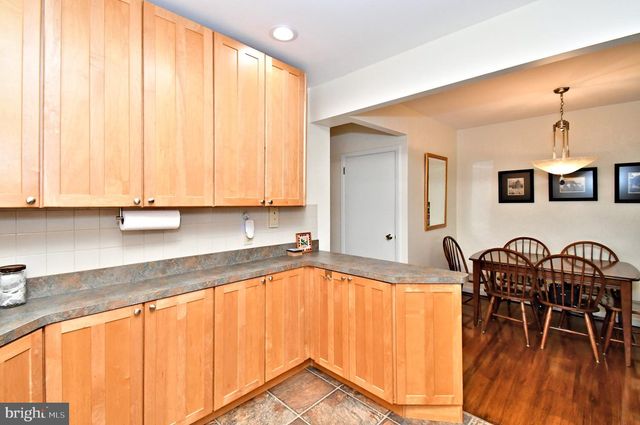 9962 WOODFERN RD, Philadelphia, PA 19115
