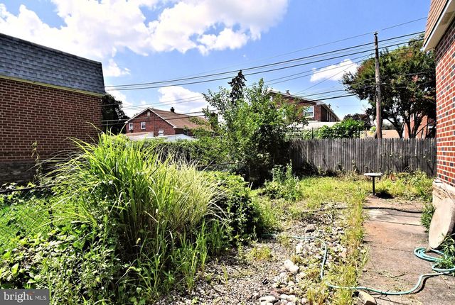 9962 WOODFERN RD, Philadelphia, PA 19115