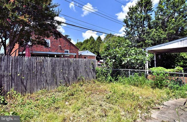 9962 WOODFERN RD, Philadelphia, PA 19115