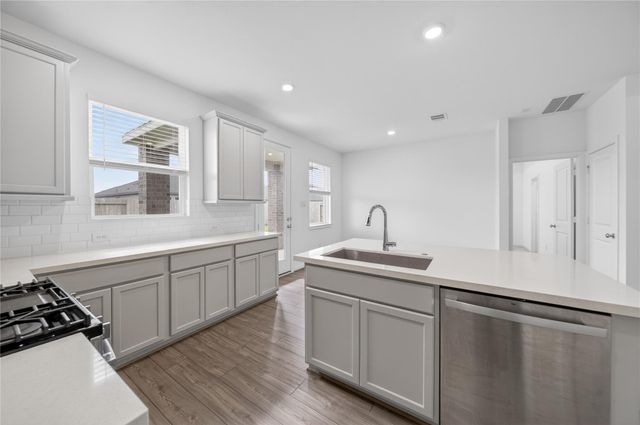 9723 Pettus Creek Drive, Cypress, TX 77433