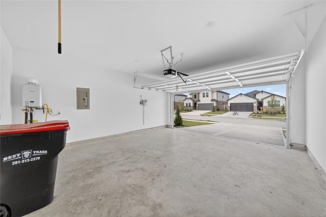 9723 Pettus Creek Drive, Cypress, TX 77433