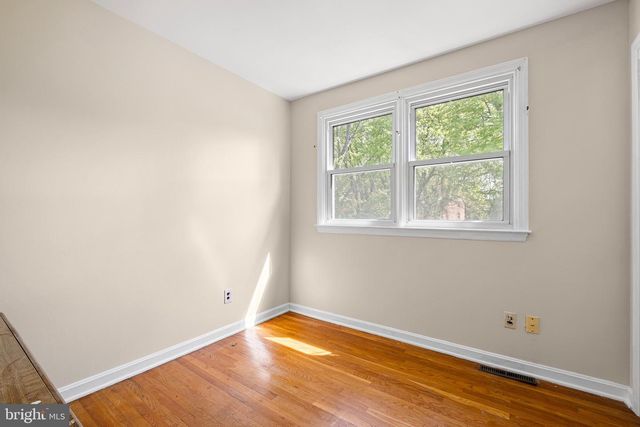 2403 LARKWOOD DR, Wilmington, DE 19810
