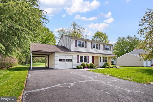 2403 LARKWOOD DR, Wilmington, DE 19810